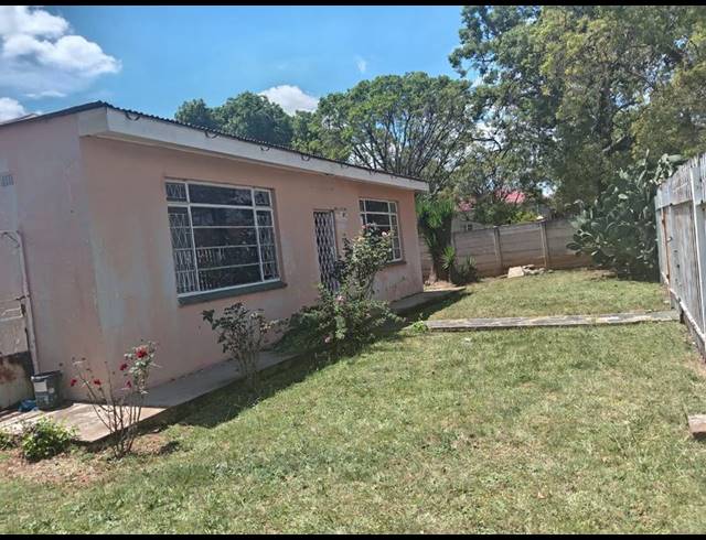 9 BEDROOM HOUSE FOR SALE IN GEDULD